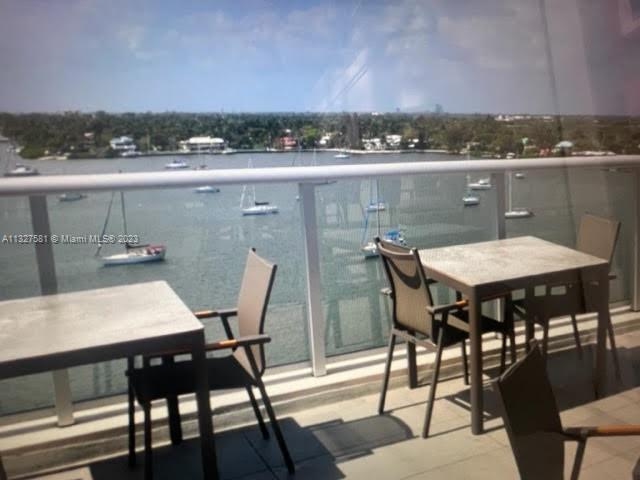 COSTA HOLLYWOOD CONDO - Residential