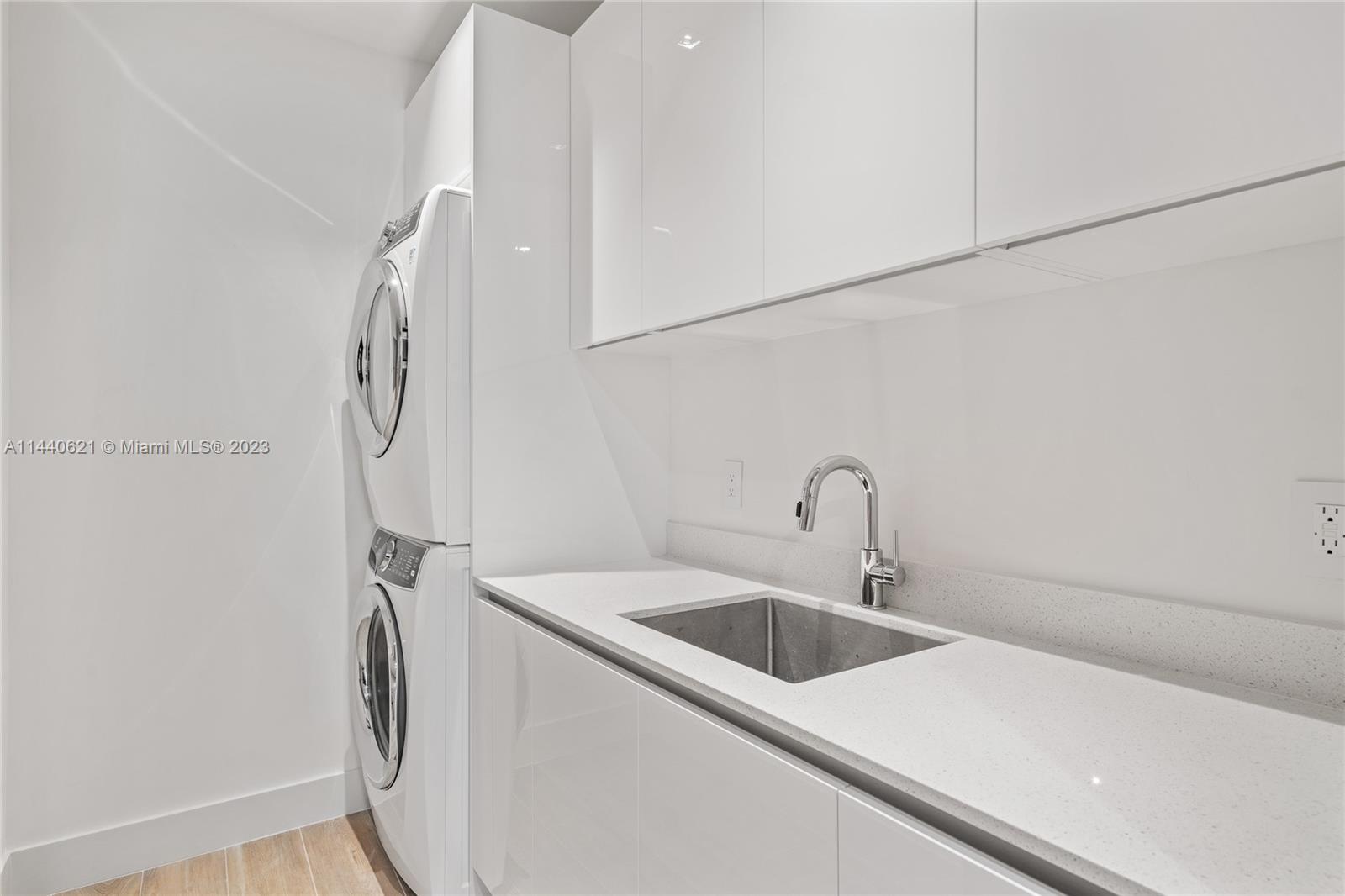Villa Valencia - Residential Lease