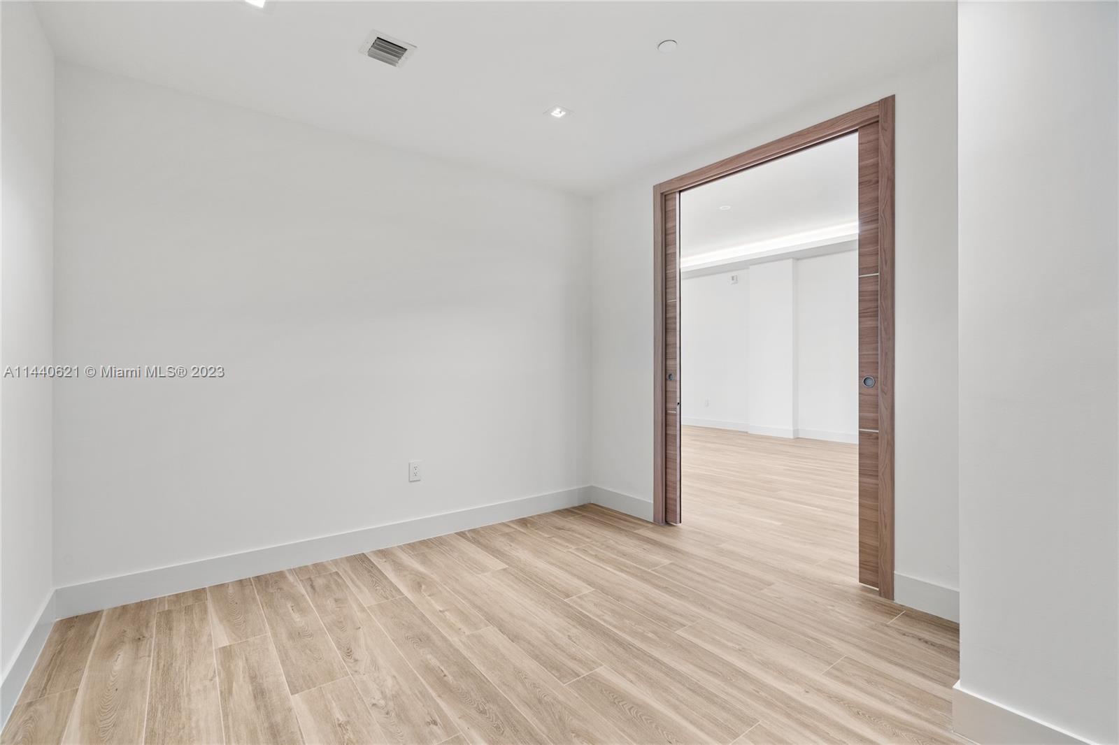Villa Valencia - Residential Lease