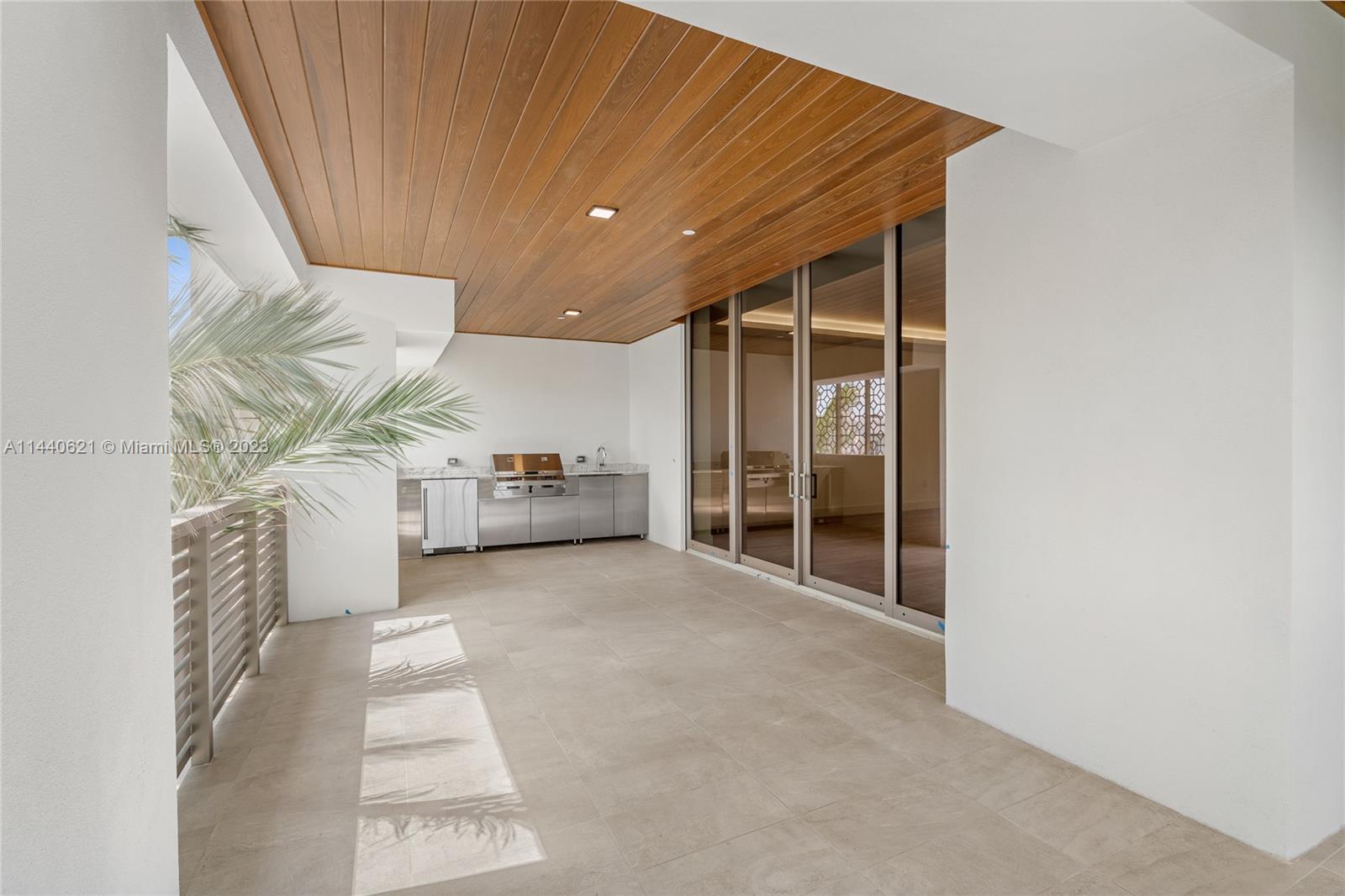 Villa Valencia - Residential Lease