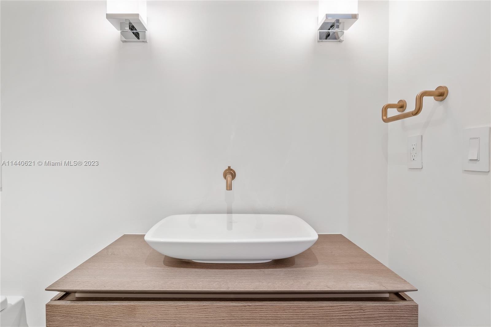Villa Valencia - Residential Lease