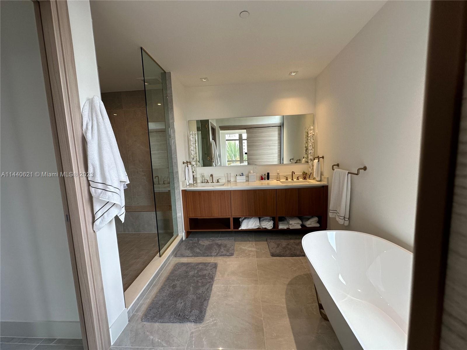 Villa Valencia - Residential Lease