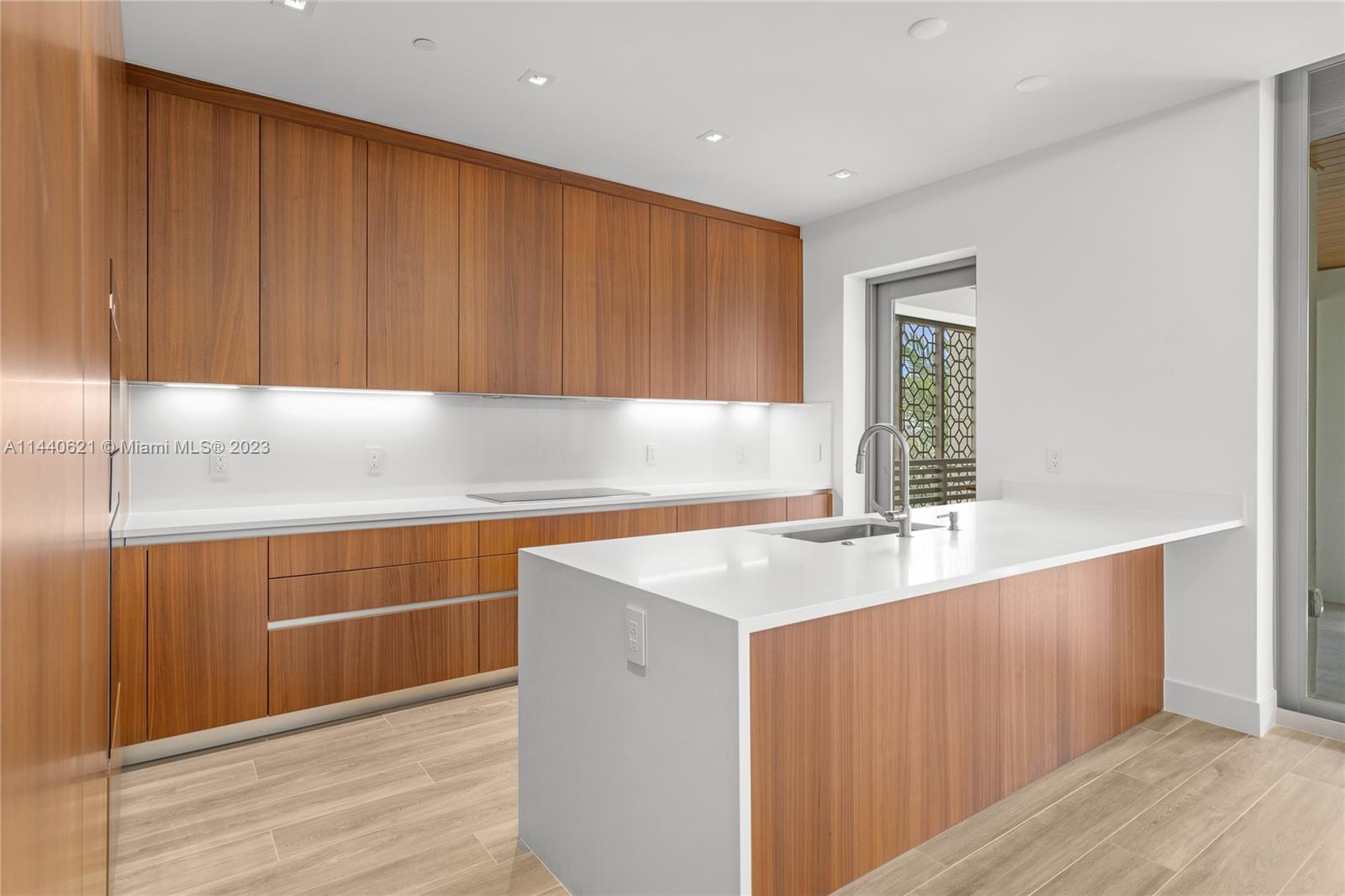 Villa Valencia - Residential Lease