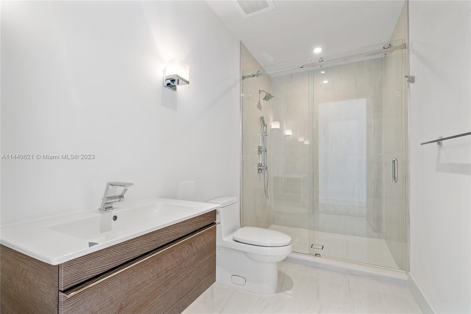 Villa Valencia - Residential Lease