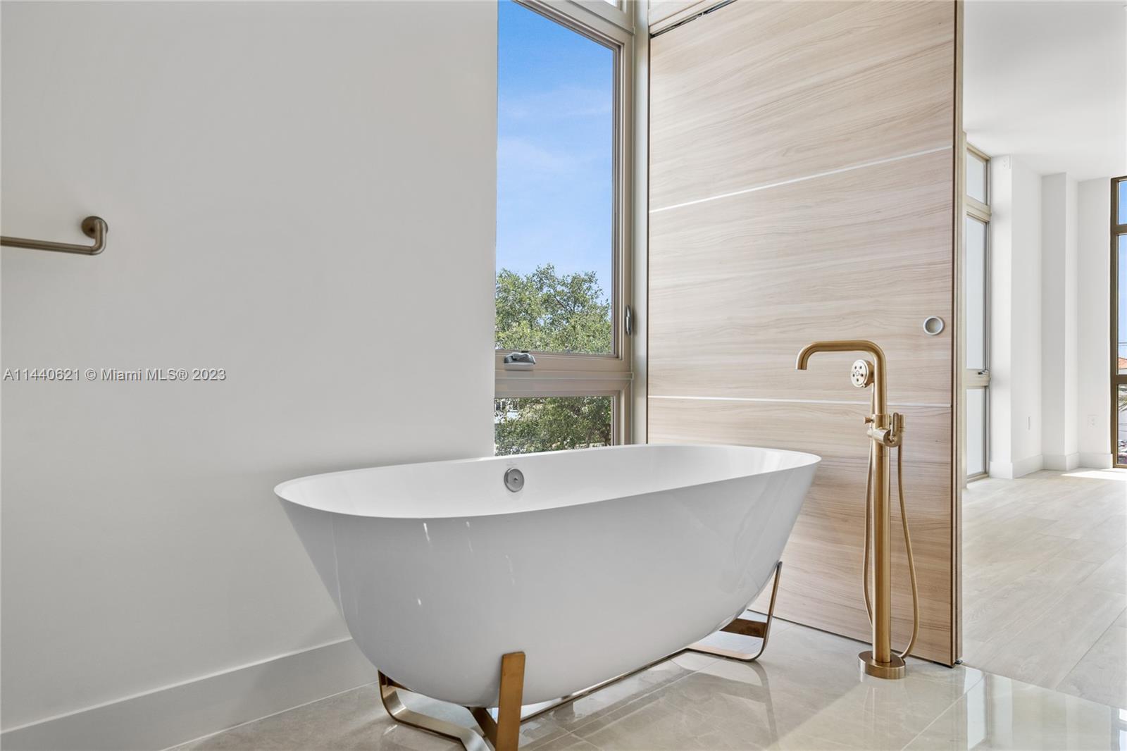 Villa Valencia - Residential Lease