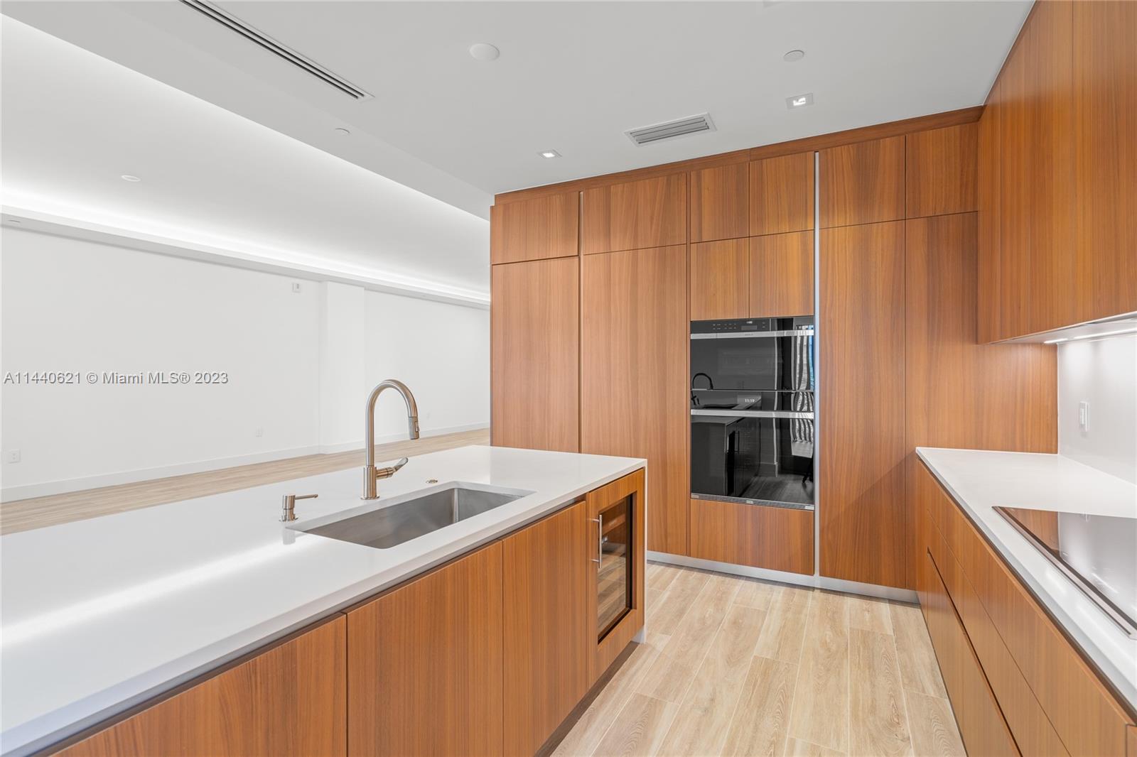 Villa Valencia - Residential Lease