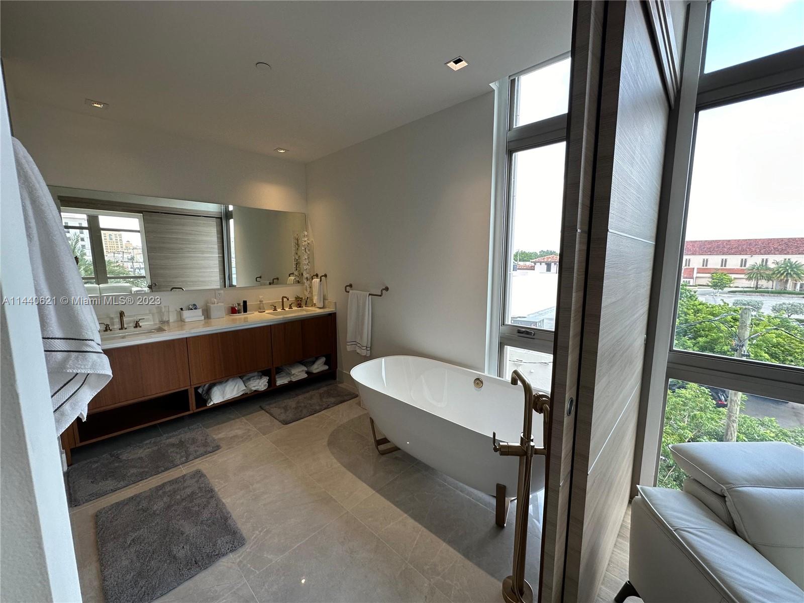 Villa Valencia - Residential Lease