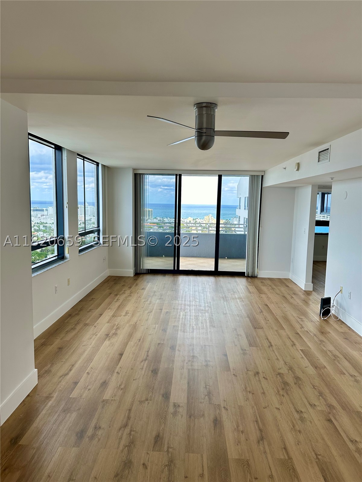 THE WAVERLY AT SOUTH BEAC - Residential