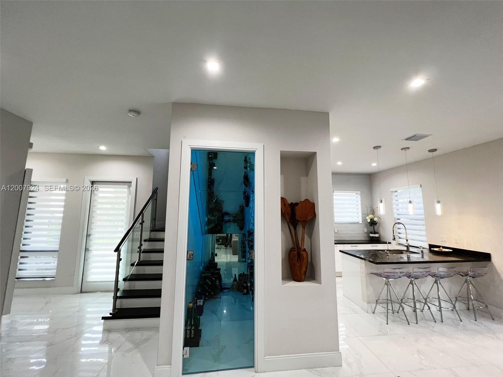 DOWNTOWN DORAL SOUTH PHAS - Residential
