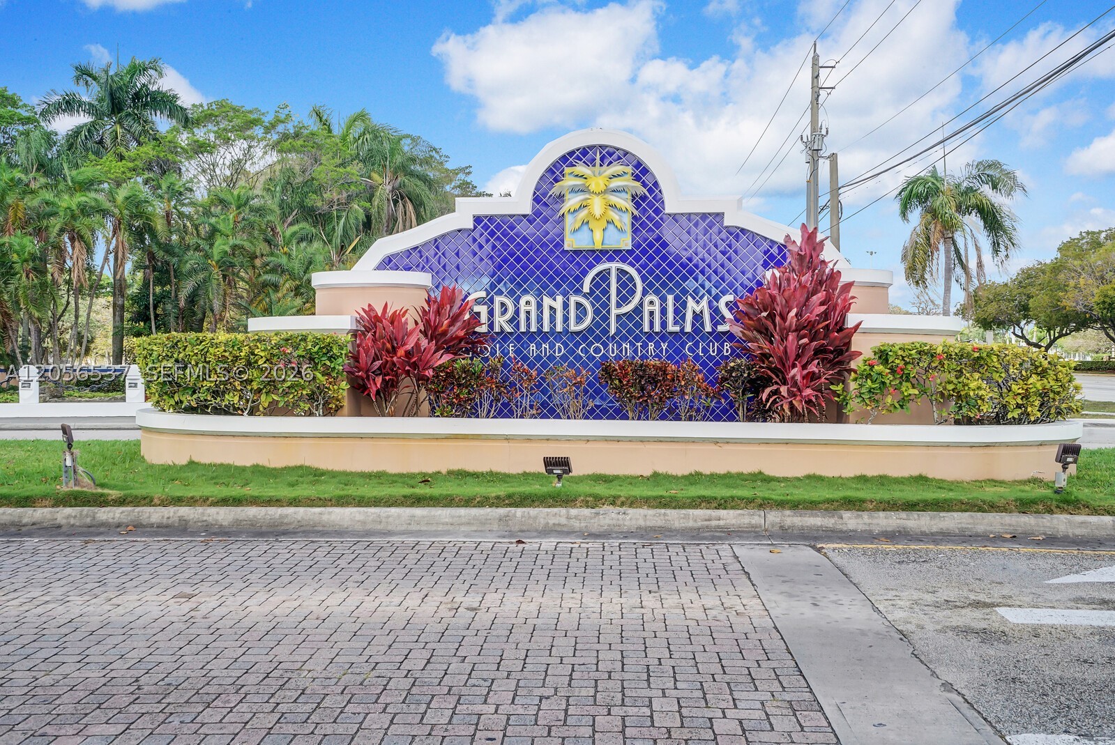 LAS VERDES CONDO - Residential Lease