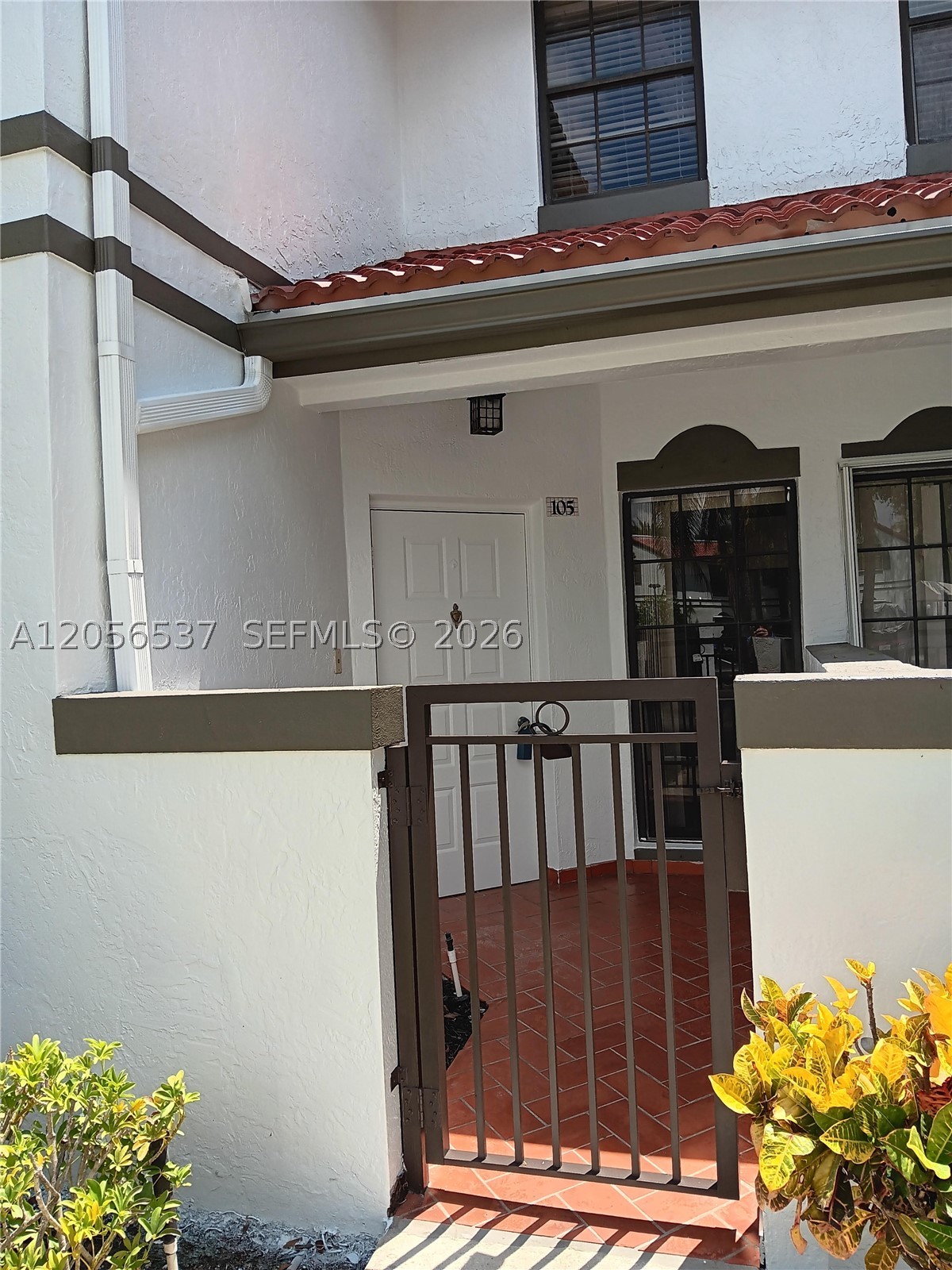 LAS VERDES CONDO - Residential Lease