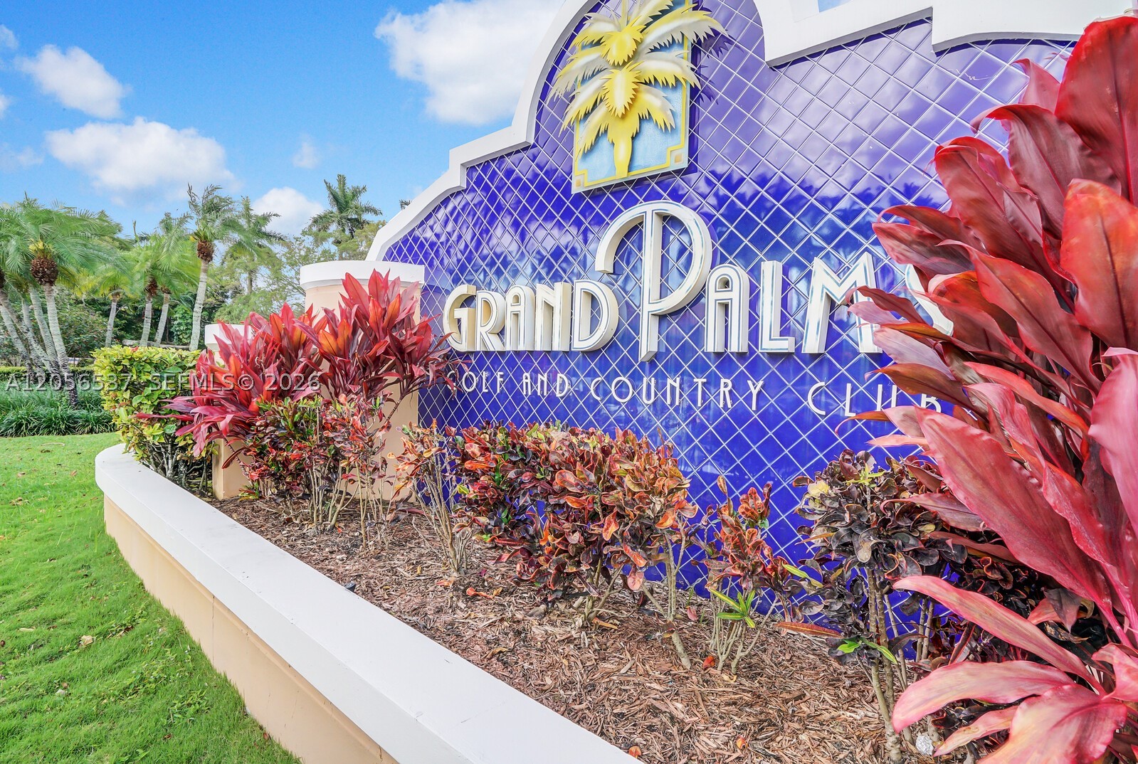 LAS VERDES CONDO - Residential Lease