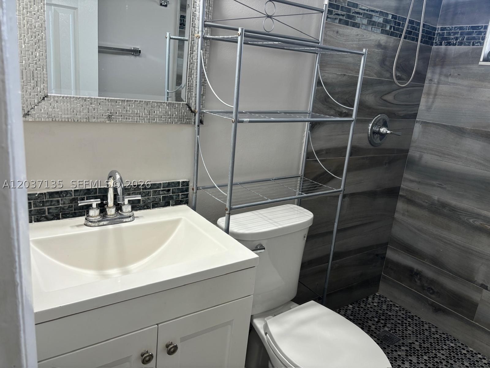 CORAL WEST CONDO - Residential Lease