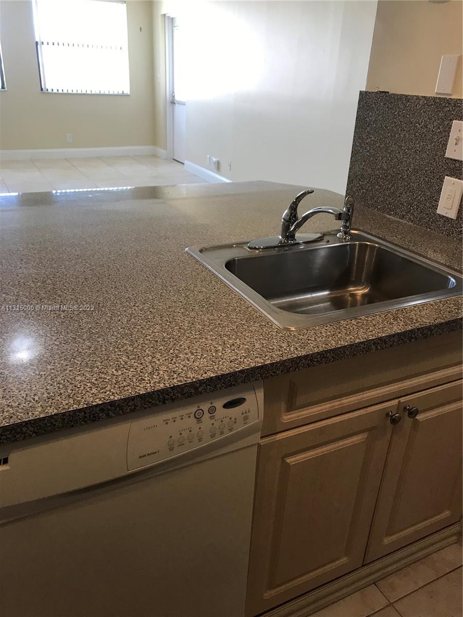 LAS VISTAS AT DORAL CONDO - Residential Lease