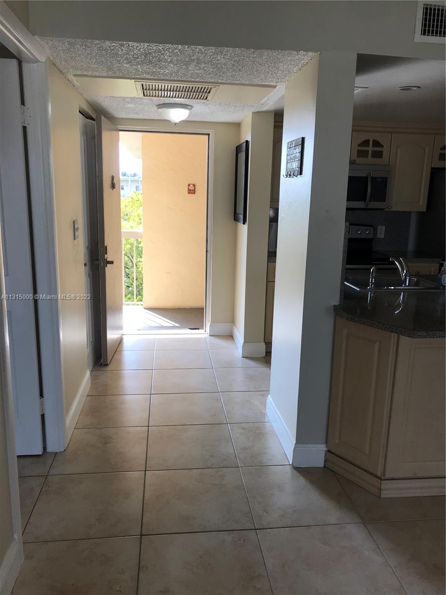 LAS VISTAS AT DORAL CONDO - Residential Lease