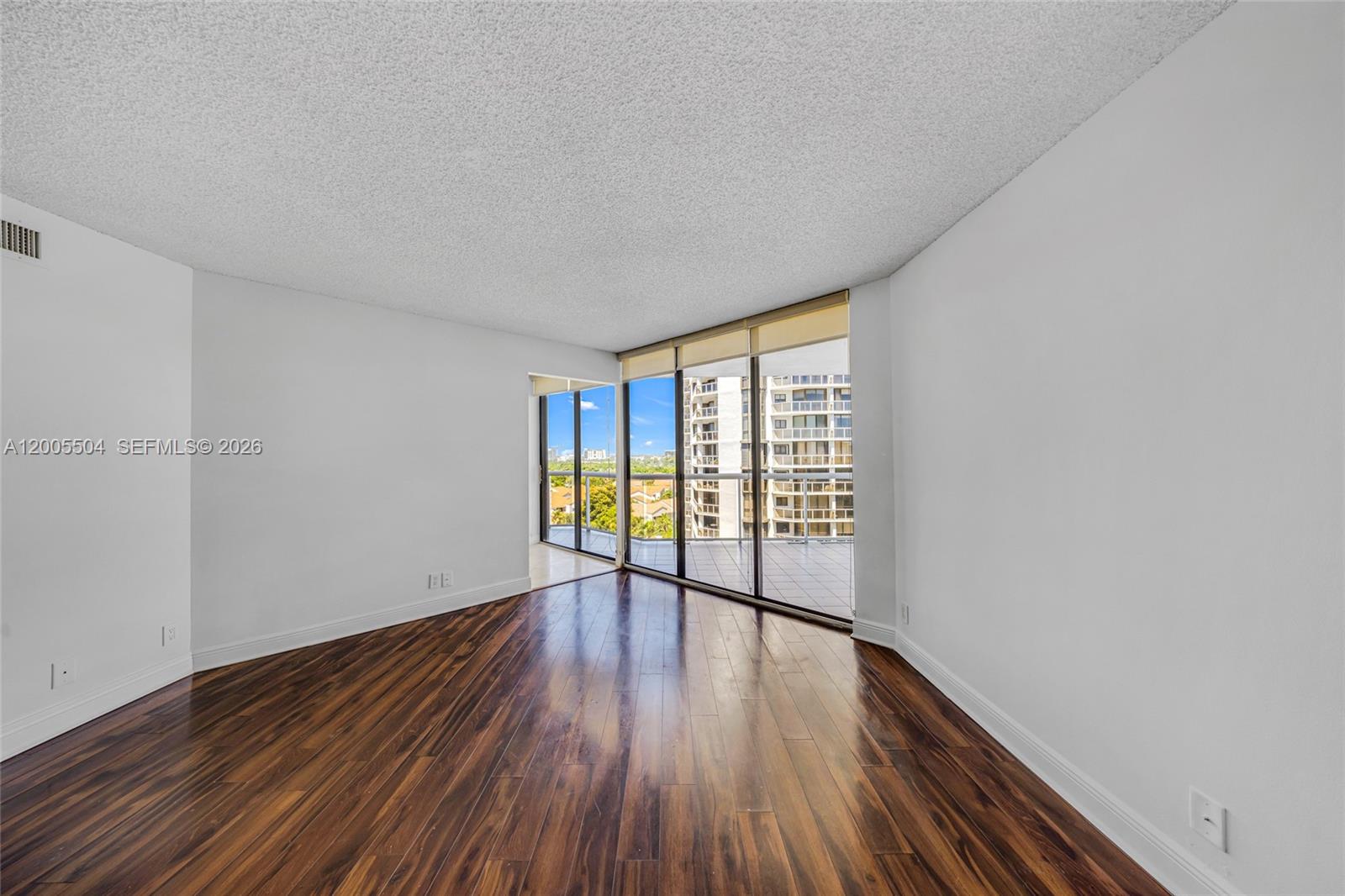 PORTSVIEW @ THE WATERWAYS - Residential