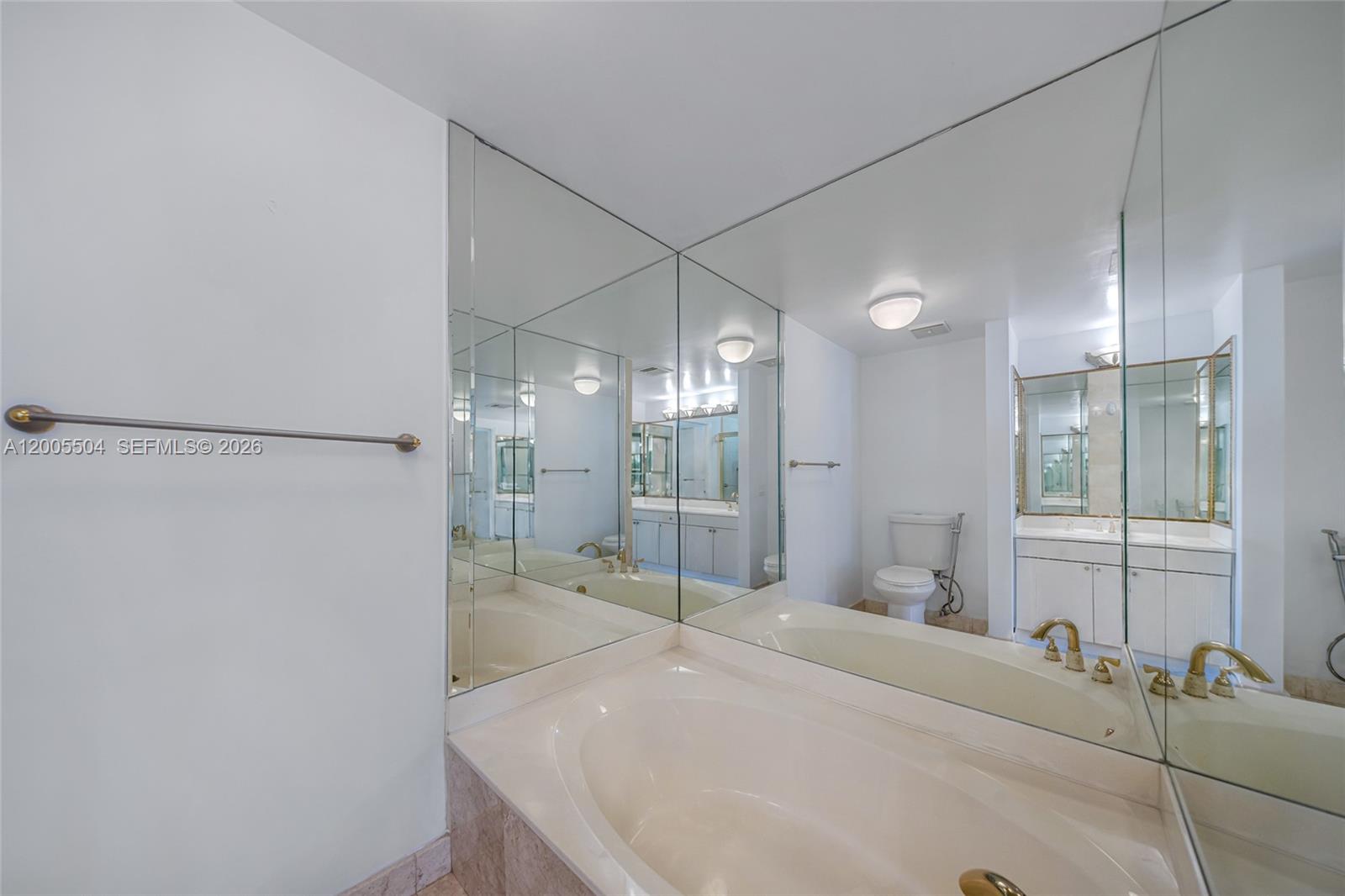 PORTSVIEW @ THE WATERWAYS - Residential