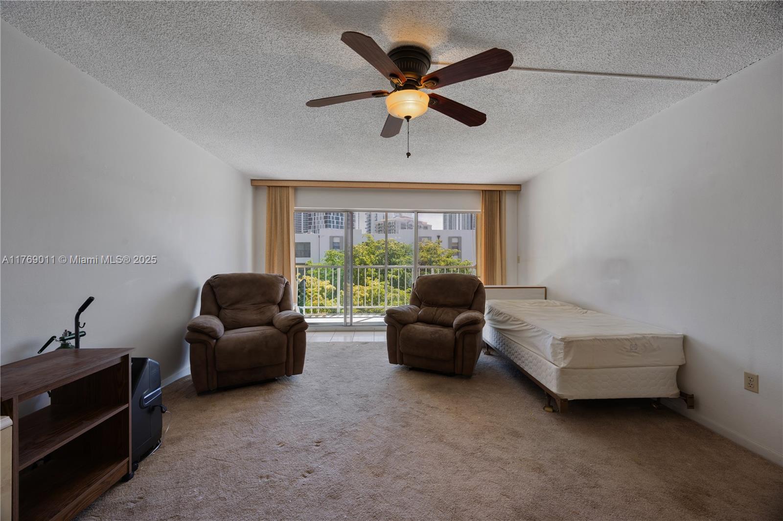 MARBELLA TOWER CONDO - Residential