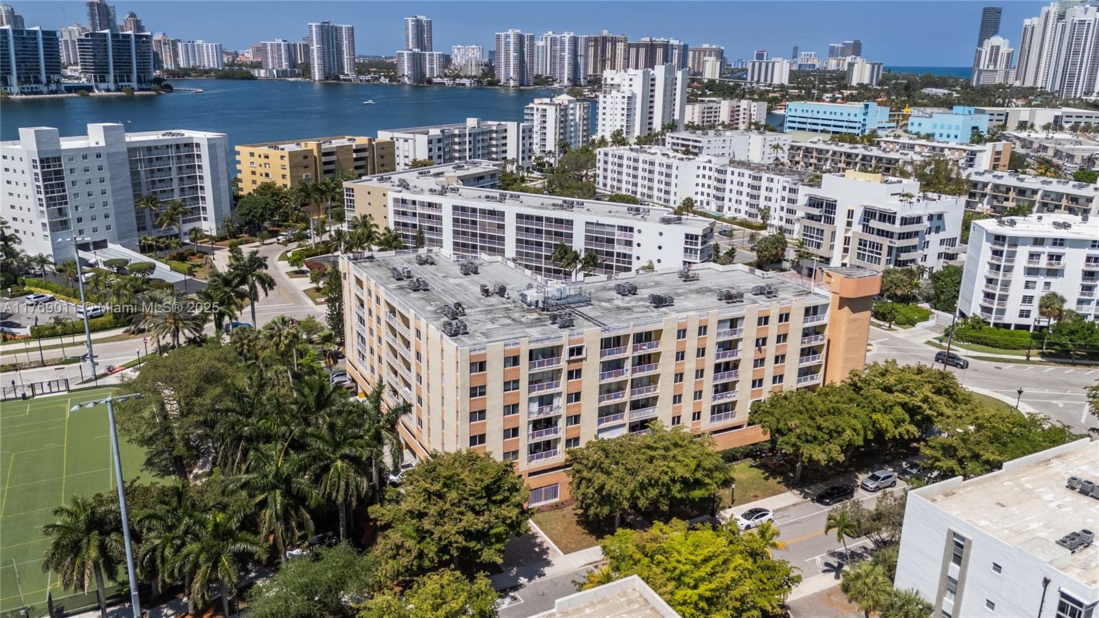 MARBELLA TOWER CONDO - Residential