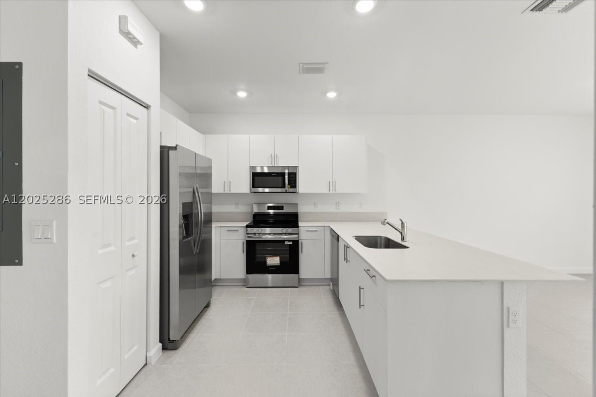 Antillia - Residential