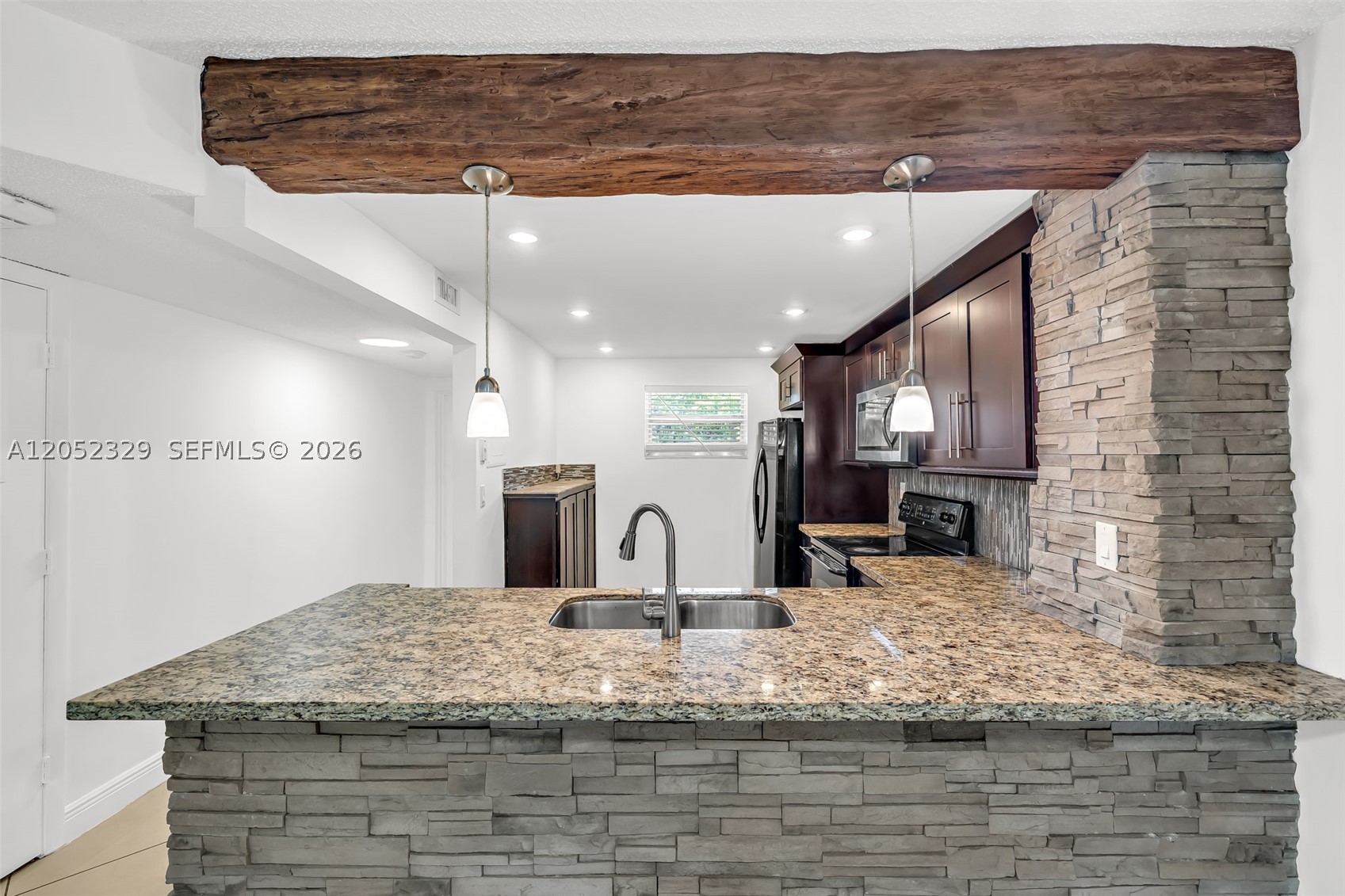 SHERWOOD SQUARE CONDOMINI - Residential