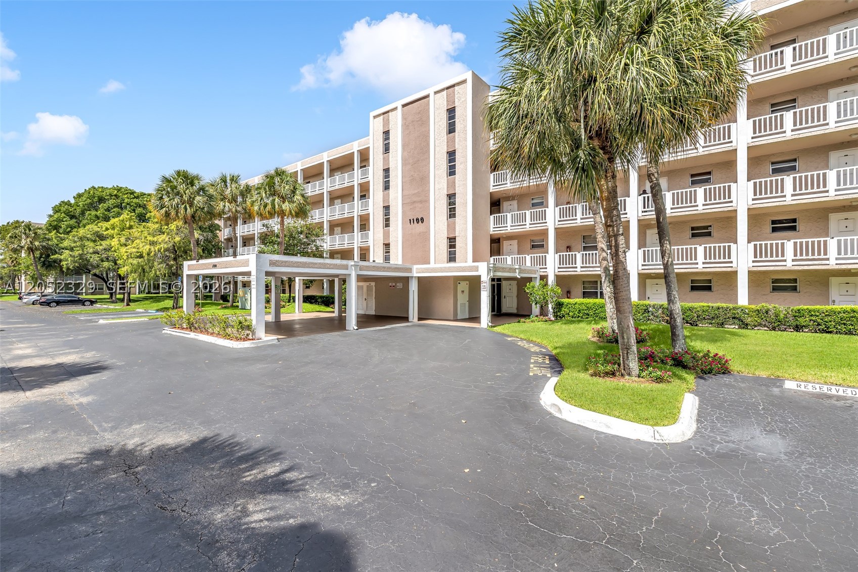 SHERWOOD SQUARE CONDOMINI - Residential