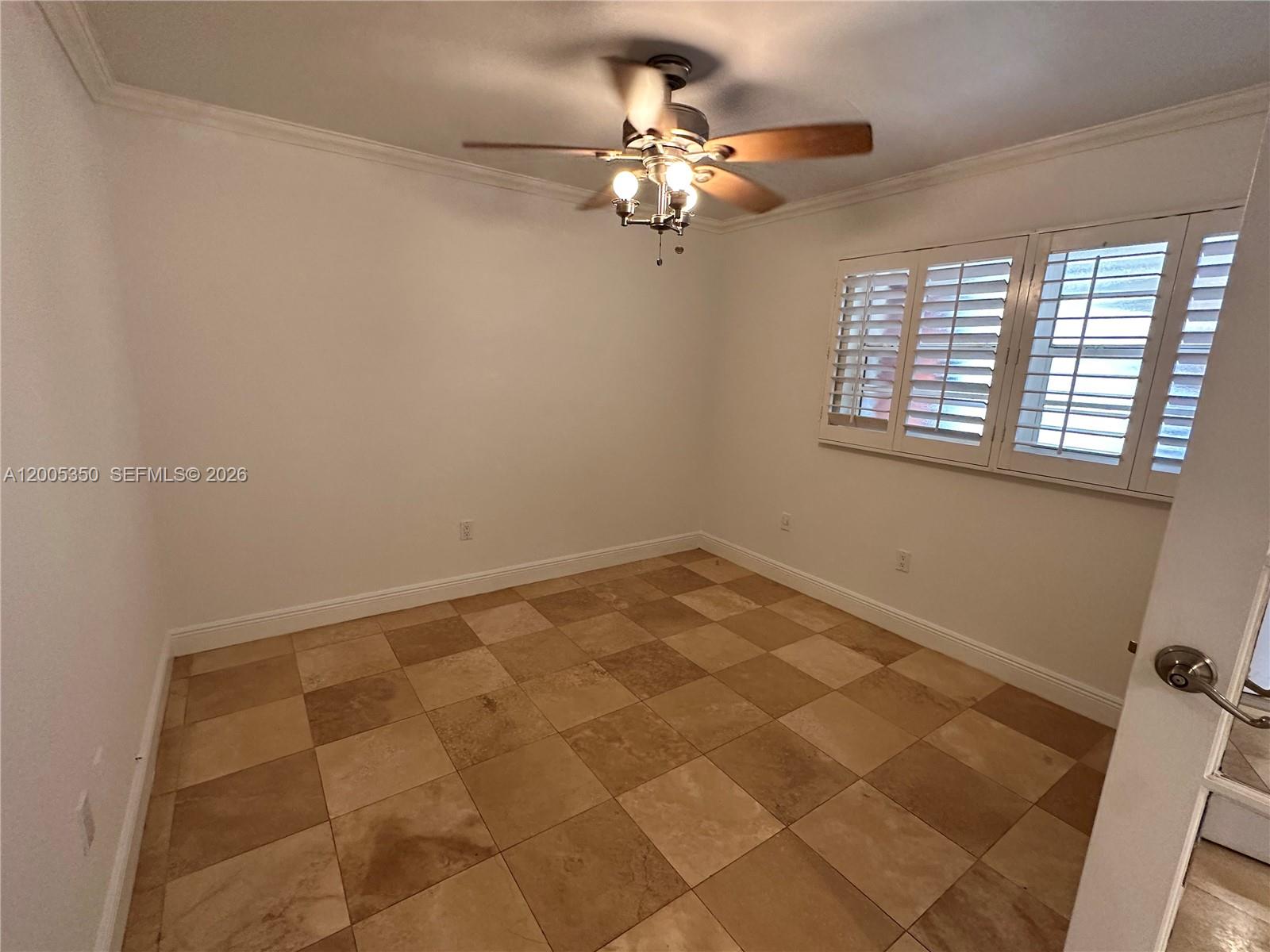 LINCOLN WEST GARDENS COND - Residential