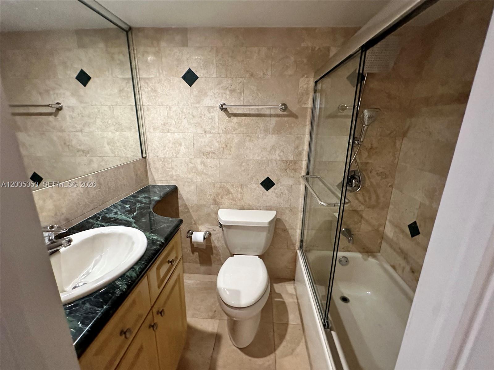 LINCOLN WEST GARDENS COND - Residential