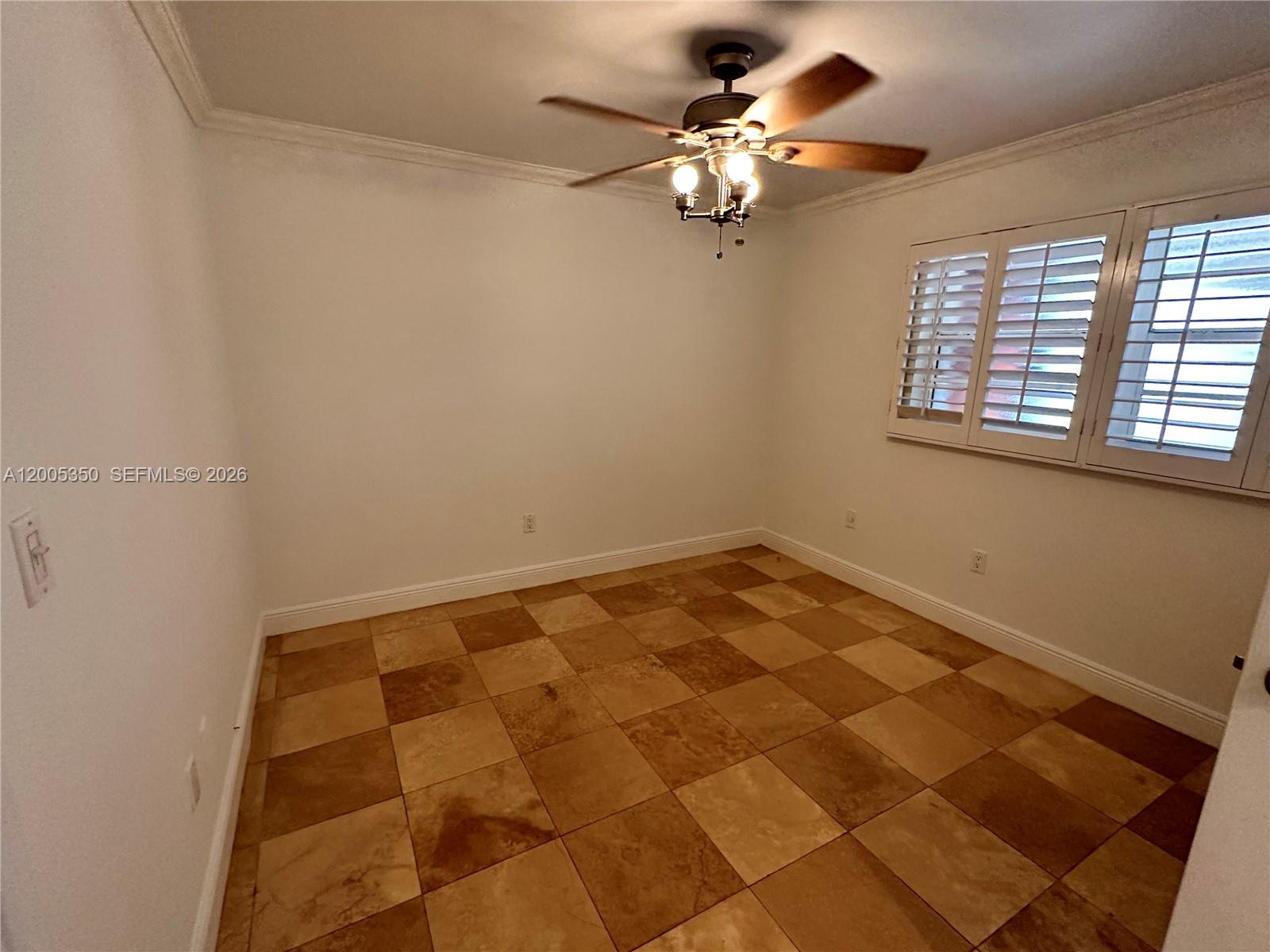 LINCOLN WEST GARDENS COND - Residential