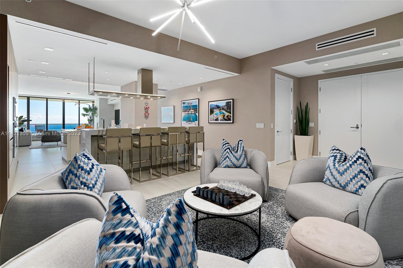 Turnberry Ocean Club - Residential