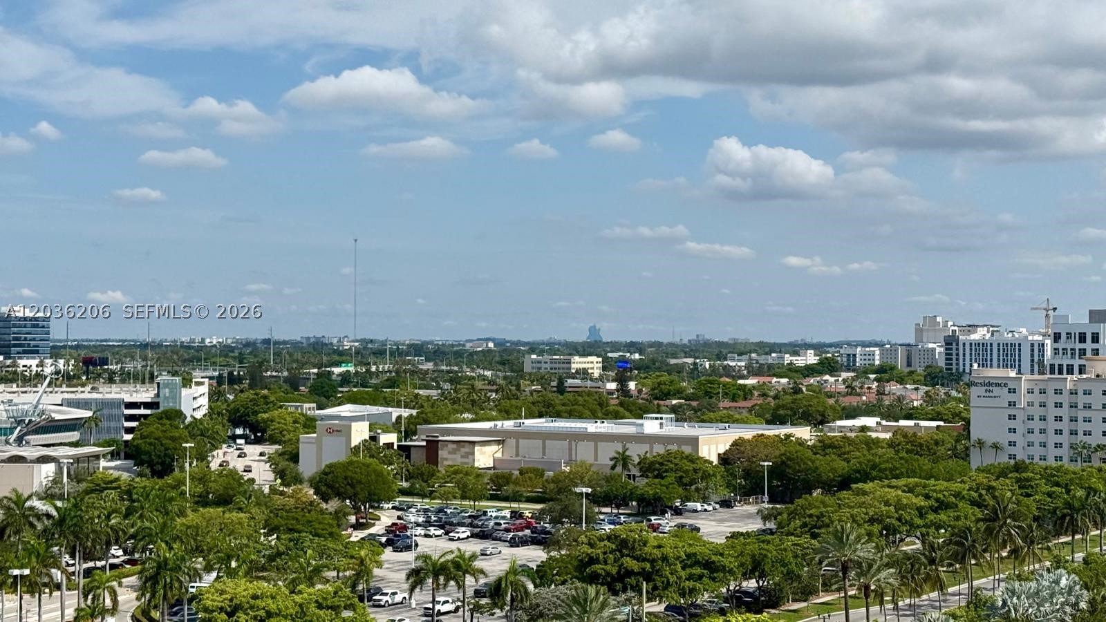 TURNBERRY ON THE GREEN CO - Residential Lease