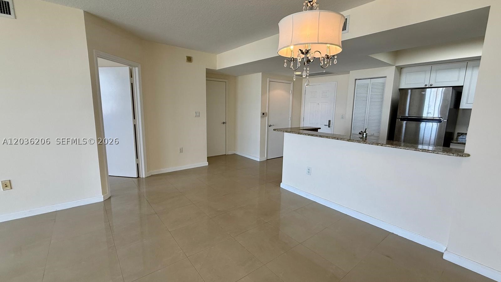 TURNBERRY ON THE GREEN CO - Residential Lease