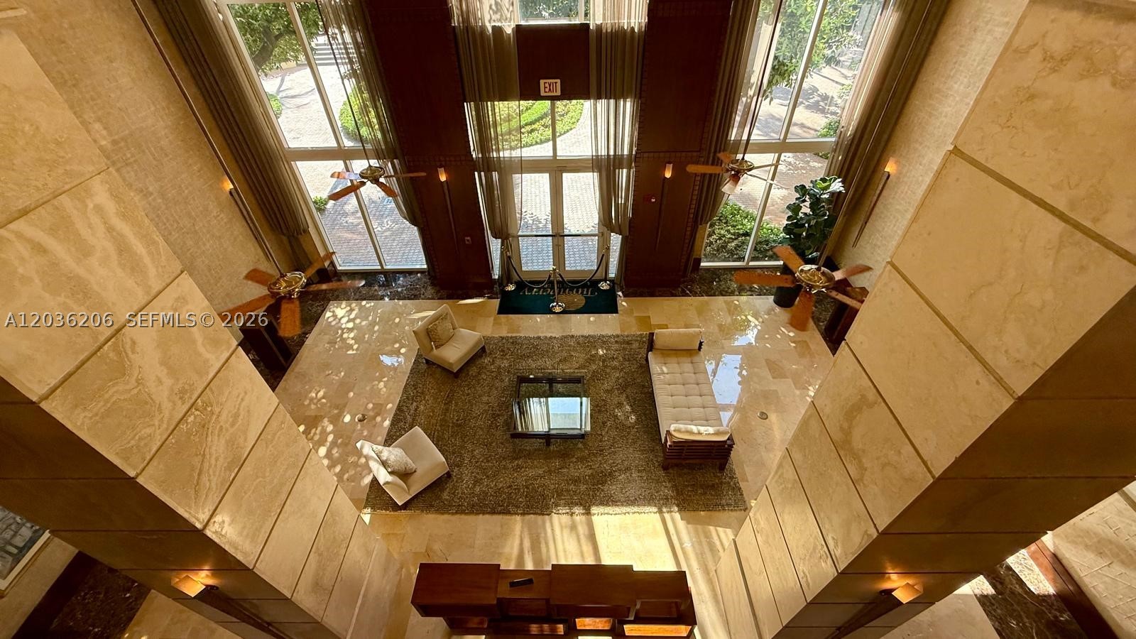 TURNBERRY ON THE GREEN CO - Residential Lease