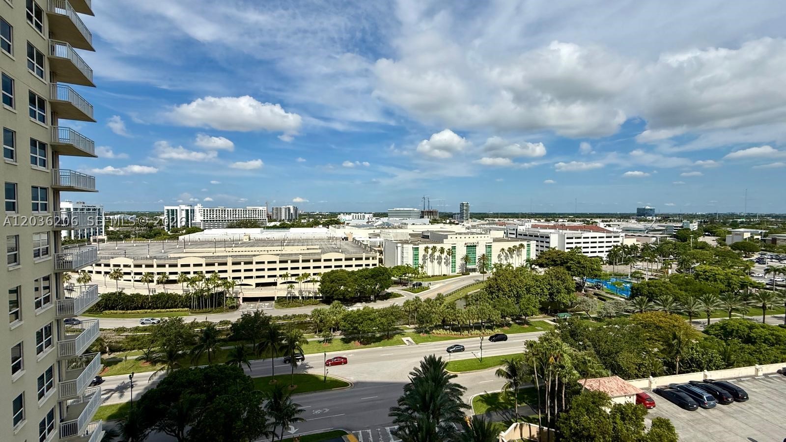 TURNBERRY ON THE GREEN CO - Residential Lease