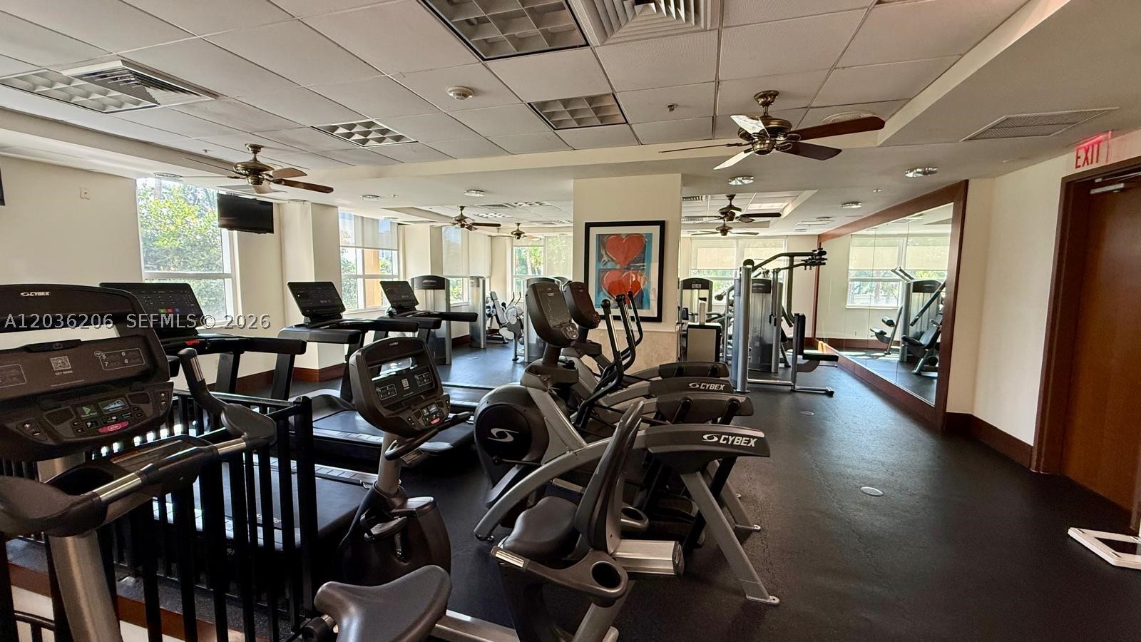 TURNBERRY ON THE GREEN CO - Residential Lease
