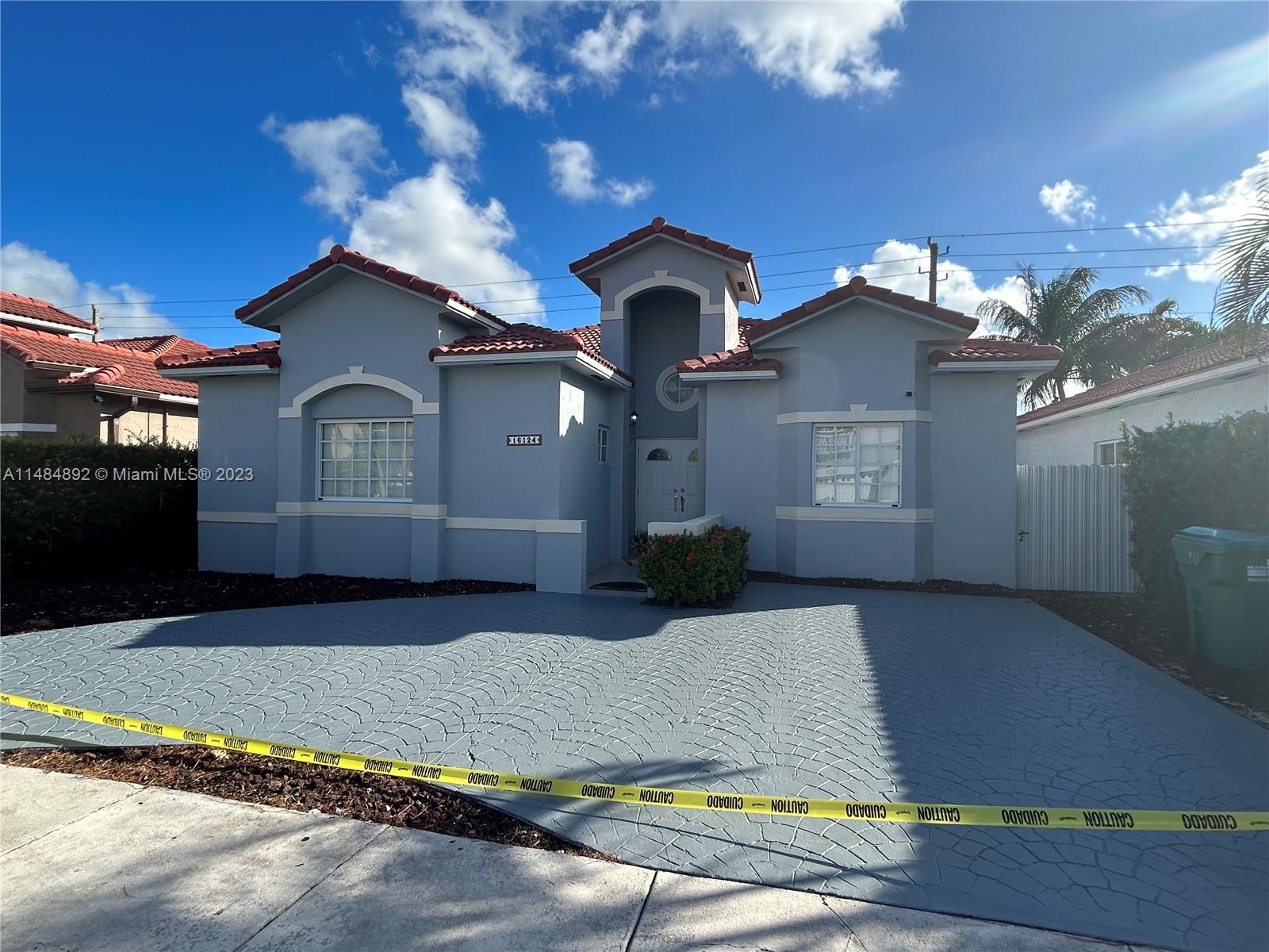PELICANS POINT A T MILLER - Residential Lease