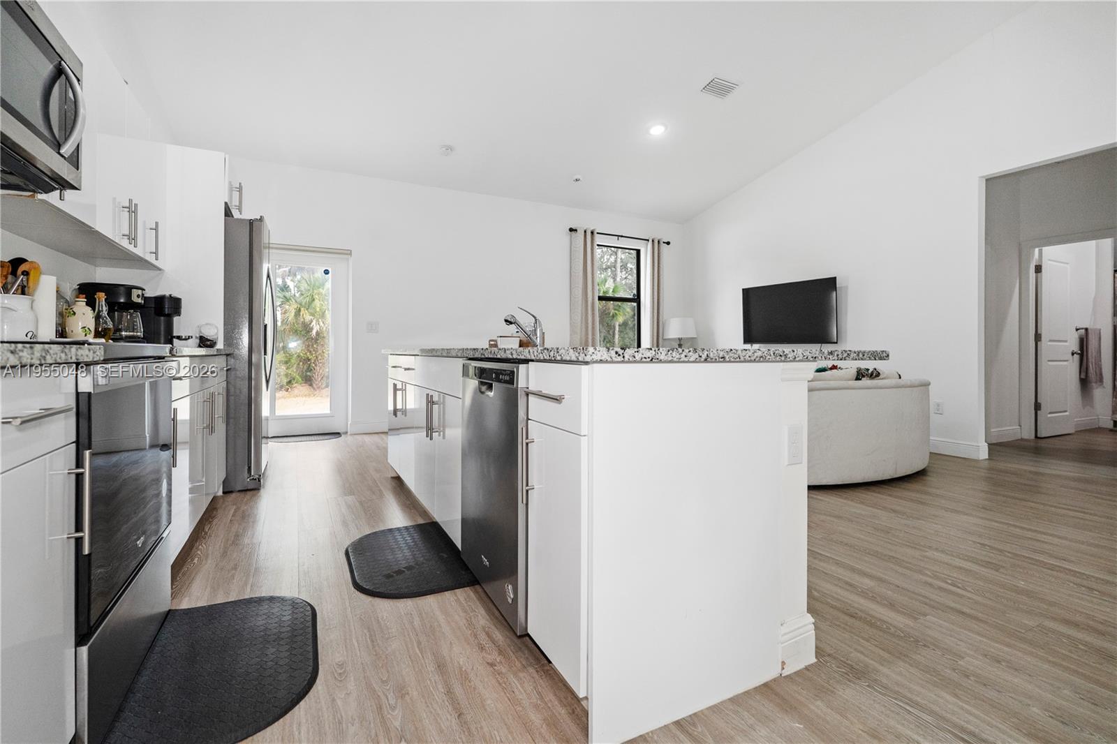 Port Labelle - Residential
