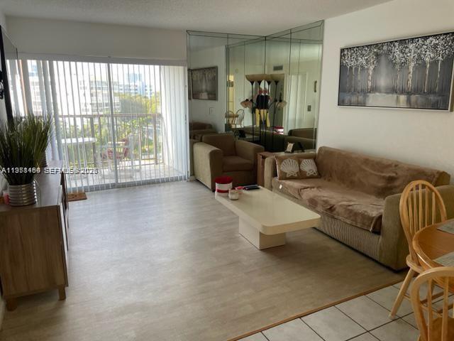 LE CARTIER CONDO - Residential Lease