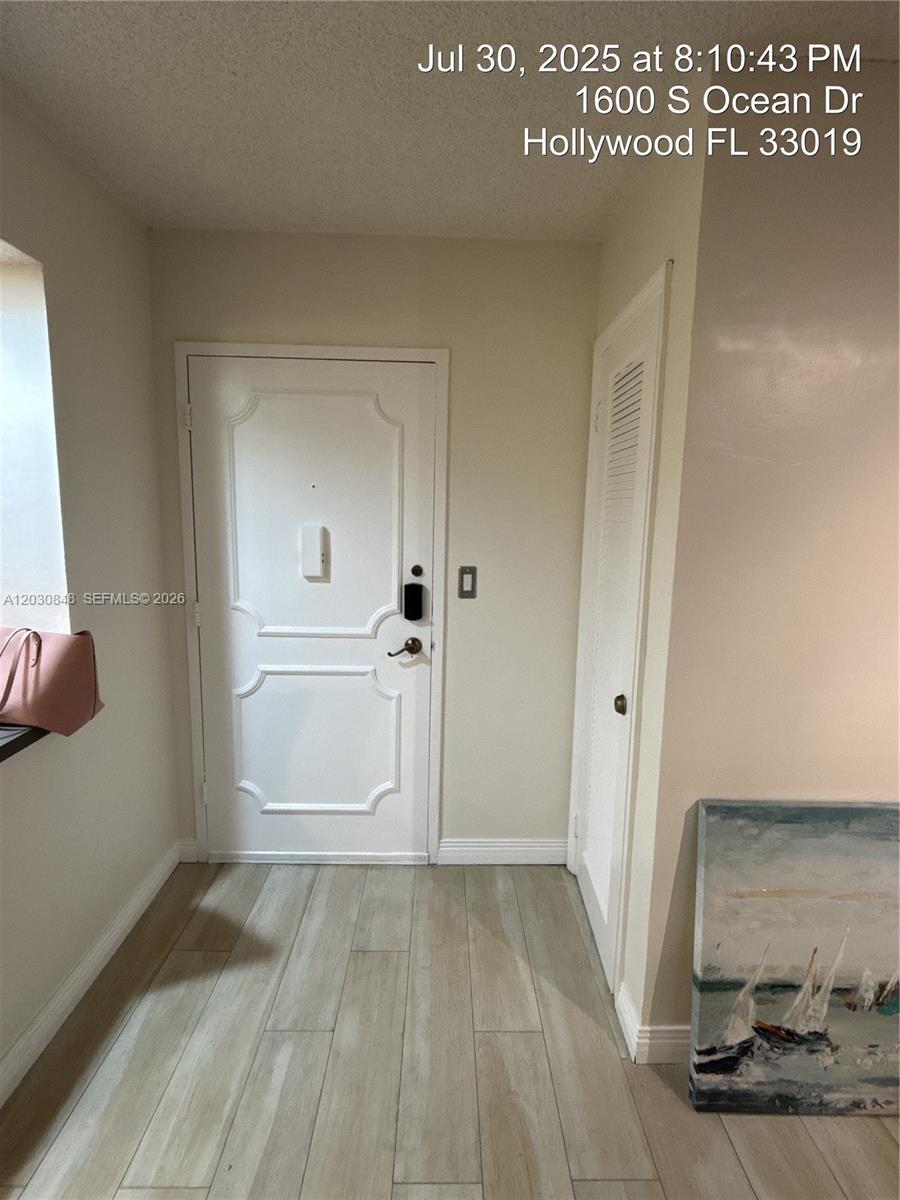 ALLINGTON TOWERS CONDO - Residential Lease