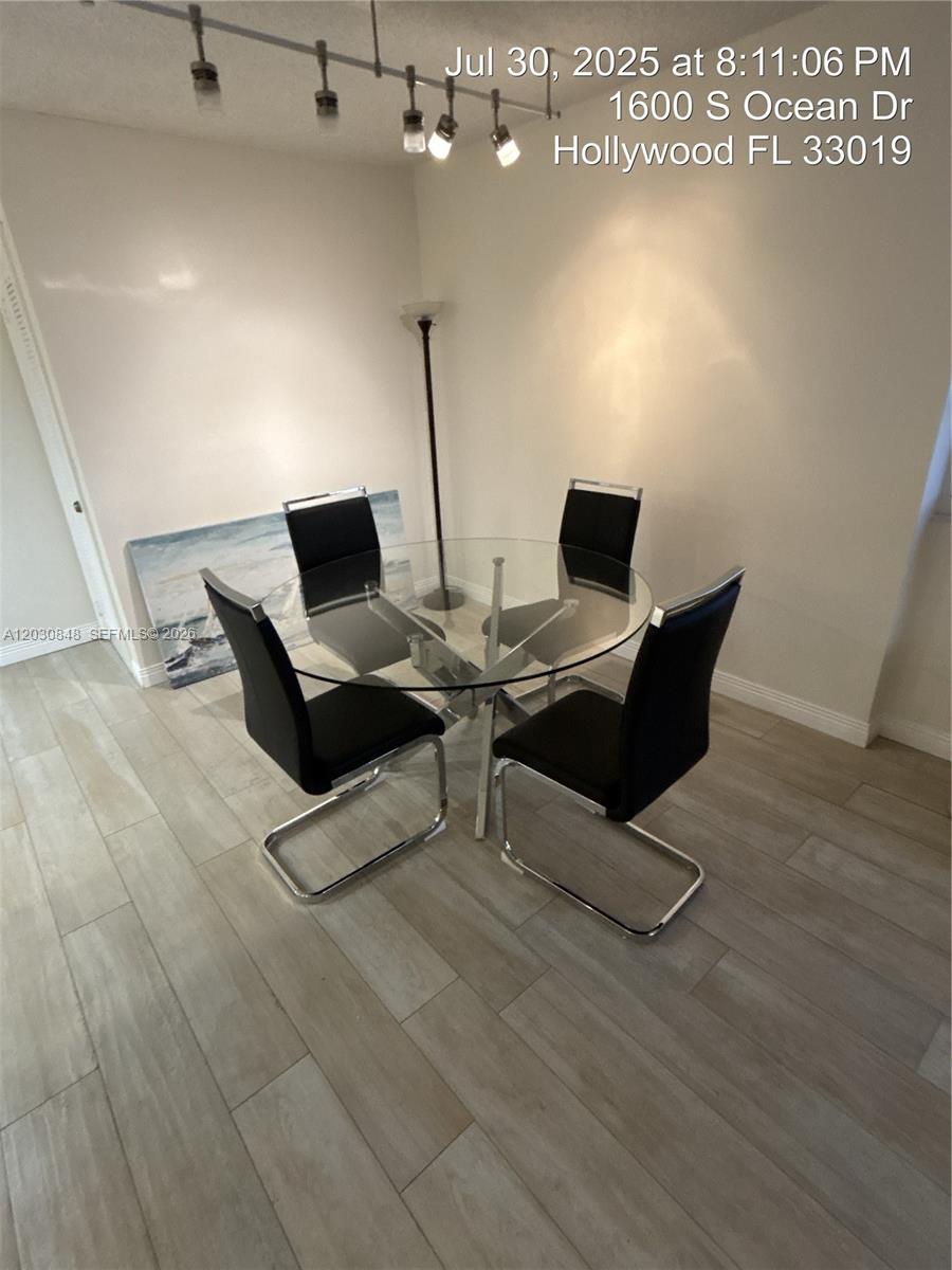ALLINGTON TOWERS CONDO - Residential Lease