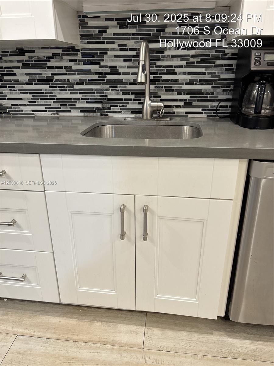 ALLINGTON TOWERS CONDO - Residential Lease