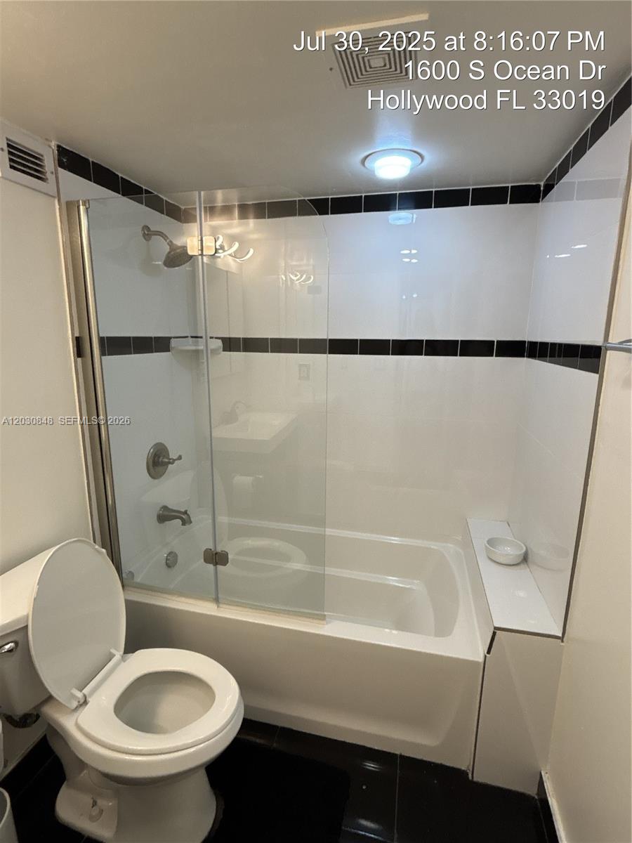 ALLINGTON TOWERS CONDO - Residential Lease