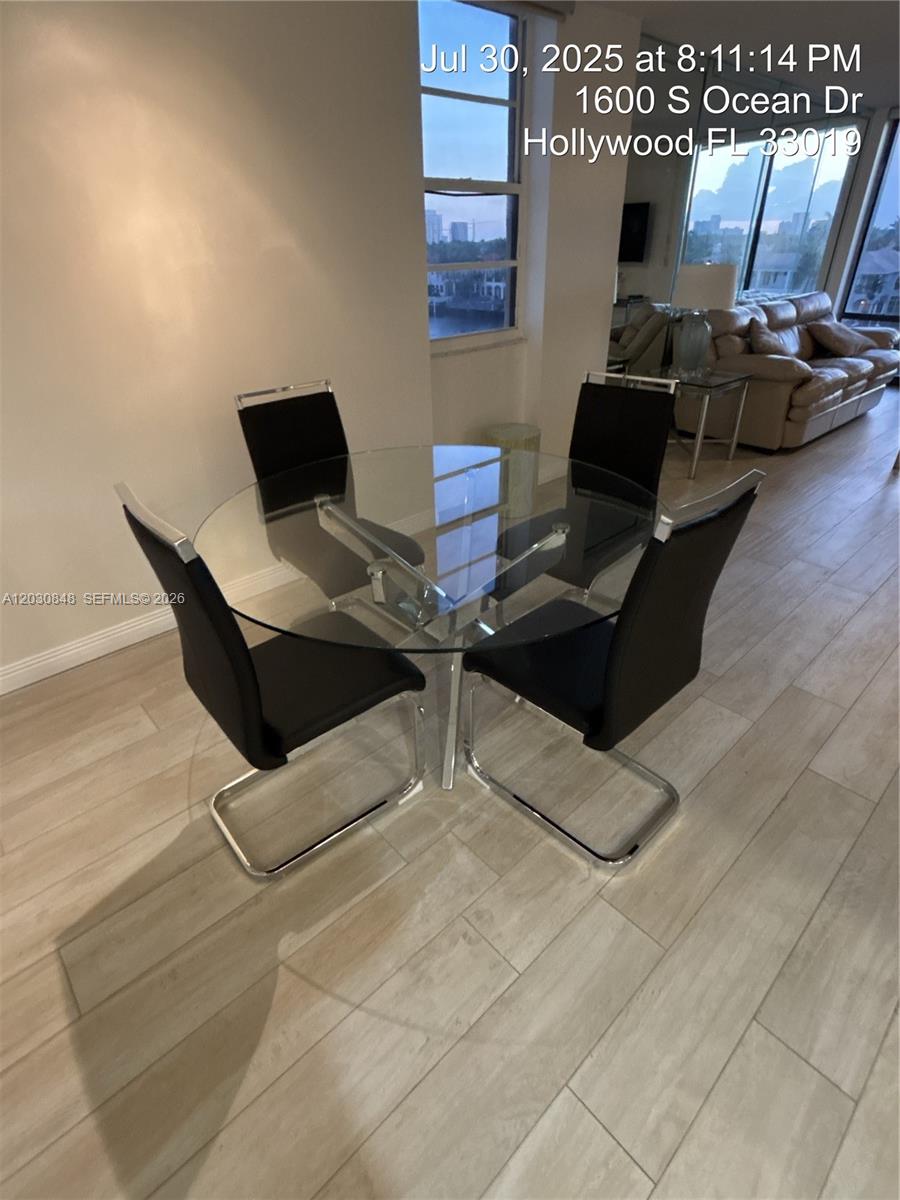 ALLINGTON TOWERS CONDO - Residential Lease