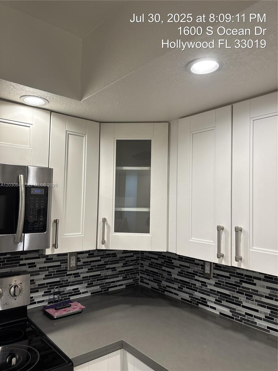 ALLINGTON TOWERS CONDO - Residential Lease