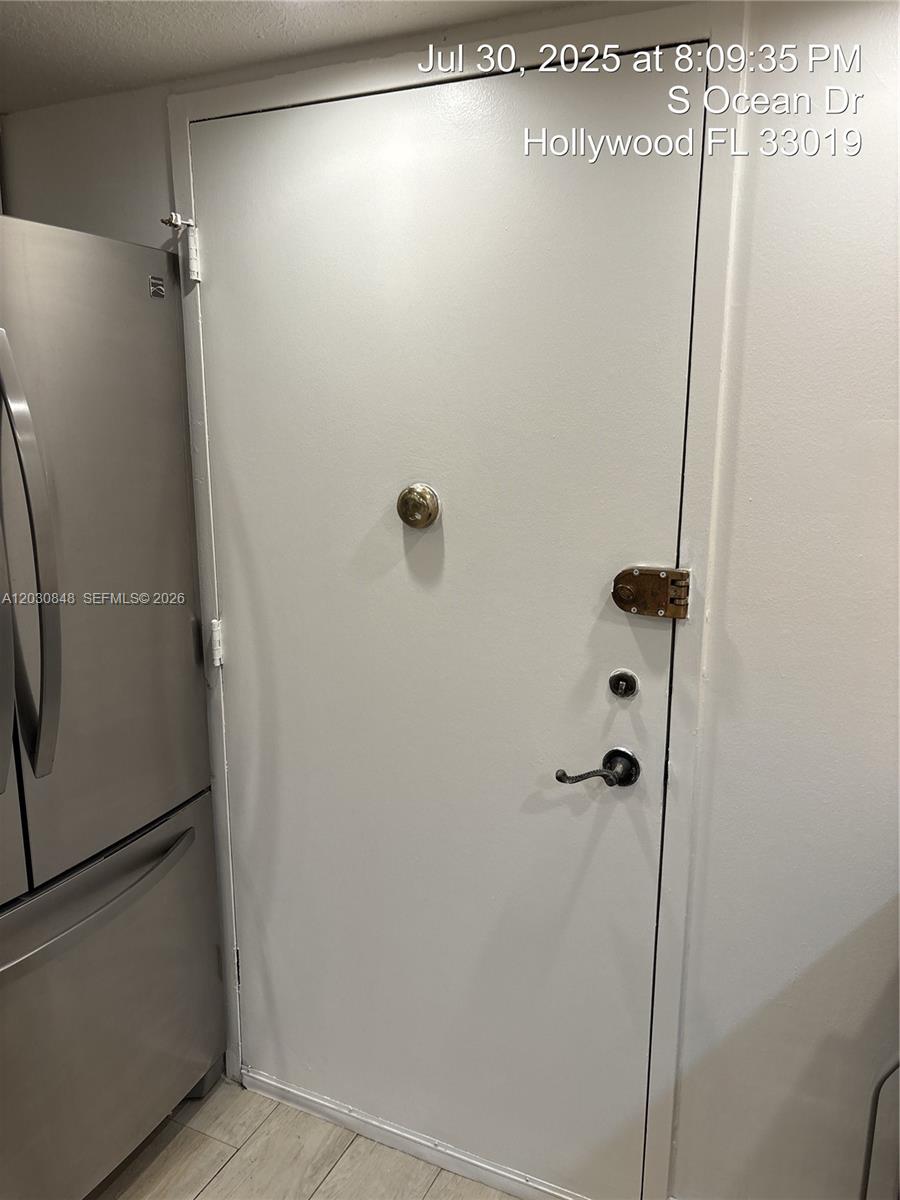 ALLINGTON TOWERS CONDO - Residential Lease