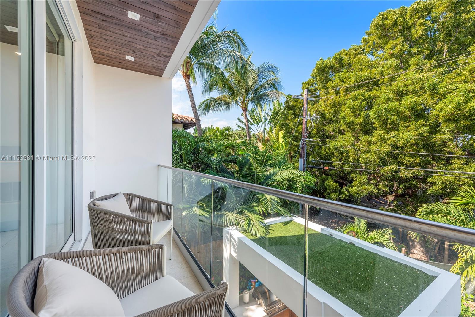 TROPICAL ISLE HOMES SUB 4 - Residential