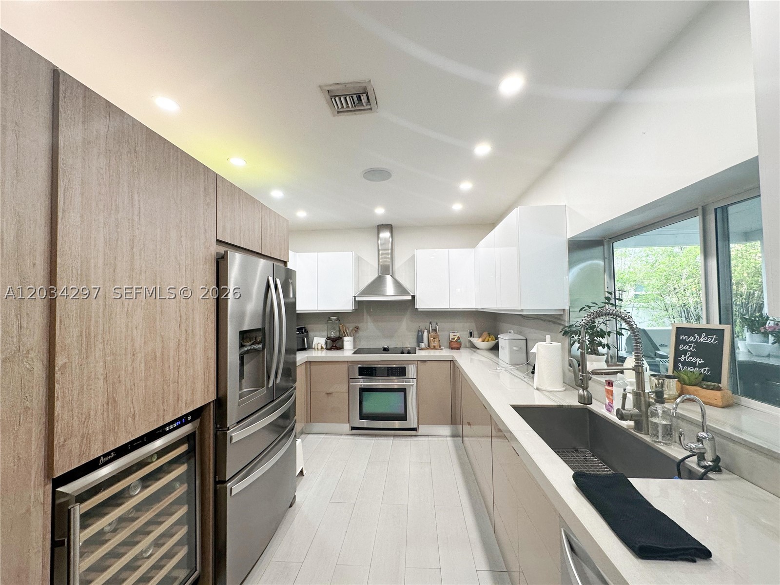 HIGHLAND LAKES EAST - Residential Lease