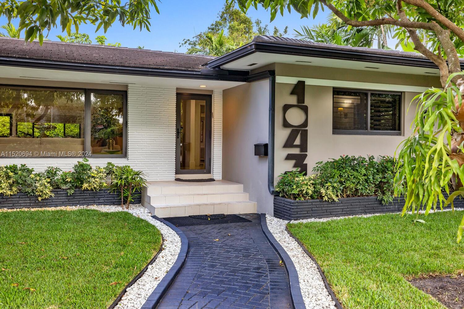 KINNEY PARK - Residential