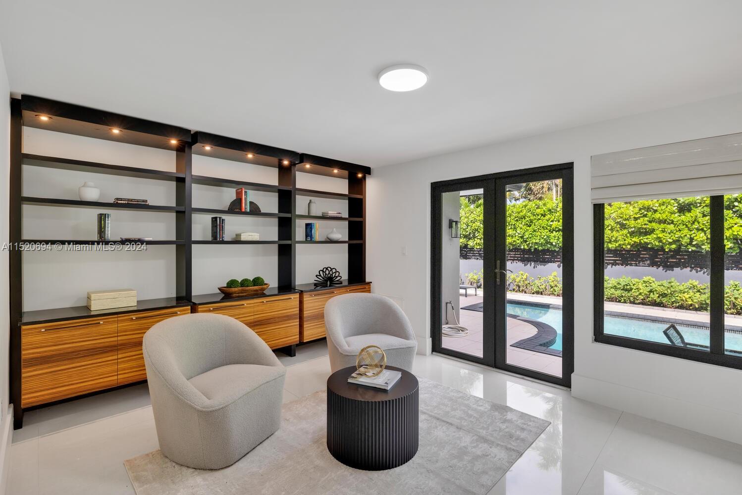 KINNEY PARK - Residential