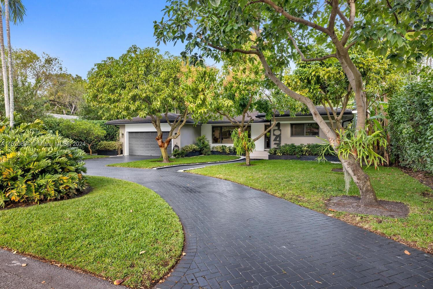 KINNEY PARK - Residential